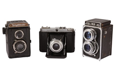 Lot 120 - 3 6x6 Cameras