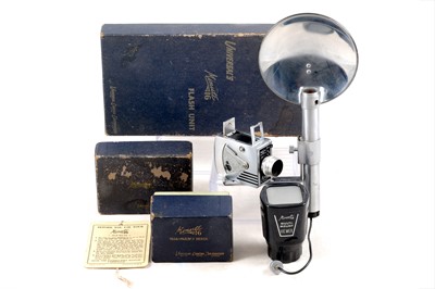 Lot 360 - An Uncommon Boxed Universal Minute 16 Flash Outfit.