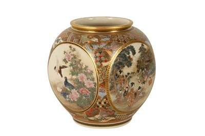 Lot 479 - A FINE SATSUMA JAR BY RYOZAN.