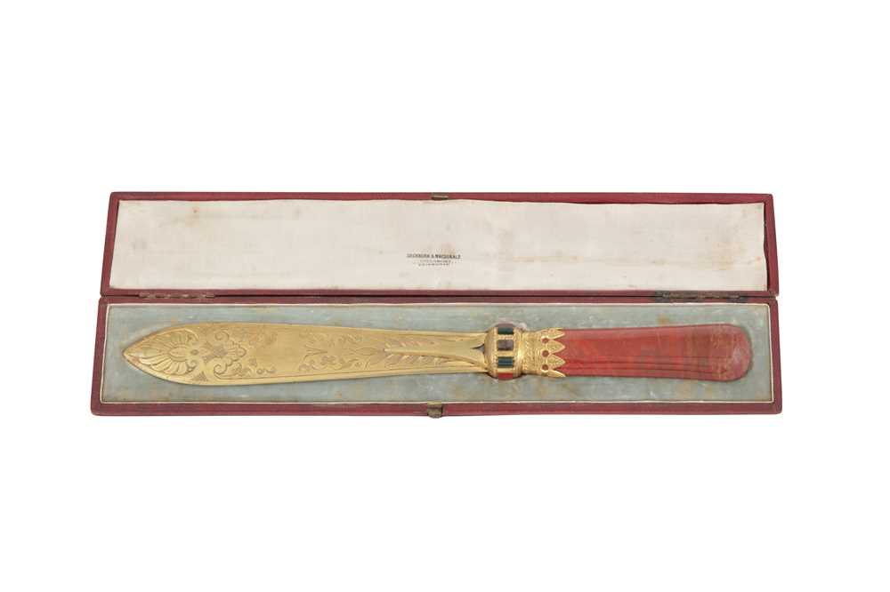 Lot 120 - A cased early 20th century Scottish gilt bronze and agate set paper knife, Edinburgh circa 1925