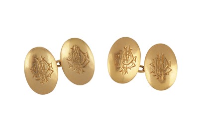 Lot 2 - A PAIR OF GOLD CUFFLINKS