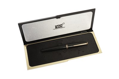 Lot 52 - A GERMAN MONTBLANC MEISTERSTUCK ‘CLASSIC’ FOUNTAIN PEN