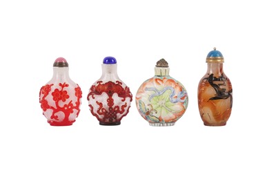 Lot 726 - FOUR CHINESE SNUFF BOTTLES.