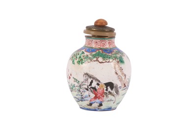Lot 156 - A CHINESE FAMILLE ROSE CANTON ENAMEL SNUFF BOTTLE.