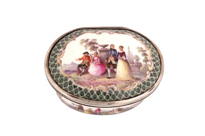 Lot 100 - A mid-18th century German porcelain snuff box, circa 1760