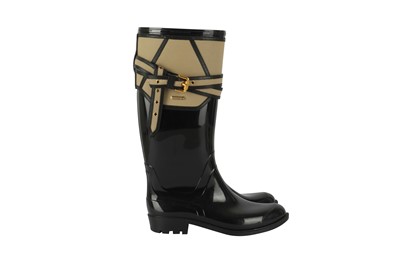 Lot 344 - Burberry Black Willesden Rain Boot - Size 39