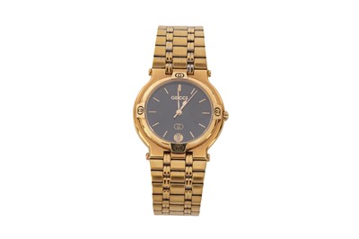 Lot 336 - Gucci Gold Mod 9000 G Watch
