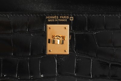 Lot 301 - λ Hermes Black Shiny Alligator Mini Kelly II 20