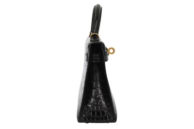 Lot 301 - λ Hermes Black Shiny Alligator Mini Kelly II 20