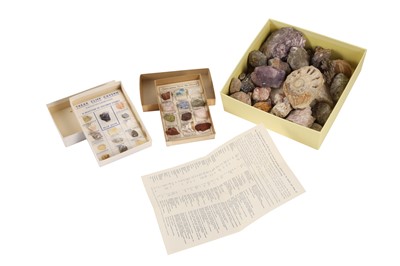 Lot 353 - A COLLECTION OF MINERALS AND FOSSILS