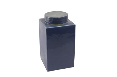 Lot 642 - A CHINESE SQUARE JAR AND COVER, 19TH CENTURY