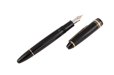 Lot 65 - A GERMAN MONTBLANC MEISTERSTUCK ‘LE GRAND’ FOUNTAIN PEN NUMBERED 146
