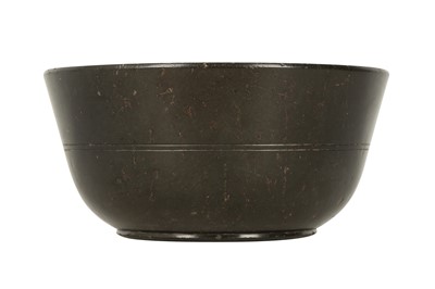 Lot 627 - A CHINESE 'SNAKESKIN' SOAPSTONE BOWL.