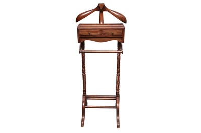 Lot 128 - A 20TH CENTURY MAHOGANY VALET STAND