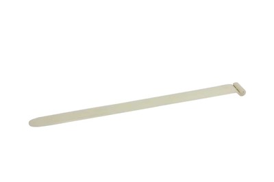 Lot 924 - A CHINESE PALE CELADON GLASS HAIRPIN.