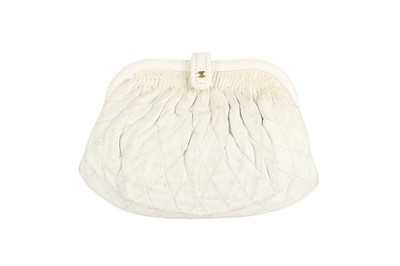 Lot 367 - λ Chanel White Ruched Lizard Chain Clutch