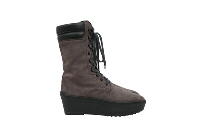Lot 102 - Tod's Grey Zeppa Tronchetto Lace Up Boot - Size 36.5