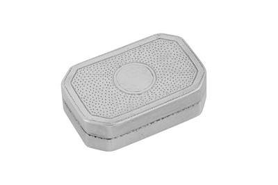 Lot 4 - A George III sterling silver vinaigrette, London 1799 by Thomas Brough (reg. Oct 1795)
