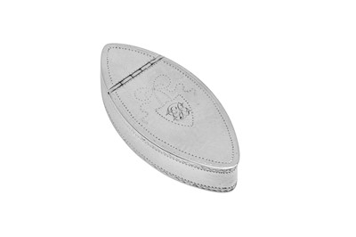 Lot 2 - A George III sterling silver snuff box, Birmingham 1787 by Samuel Pemberton