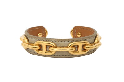 Lot 101 - Hermes Grey Chaine d'Ancre Cuff Bracelet - Size M