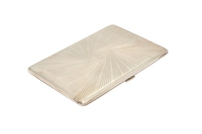 Lot 57 - AN EARLY 20TH CENTURY FRENCH 950 STANDARD SILVER CIGARETTE CASE, CIRCA 1920 BY JT