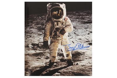 Lot 842 - Nasa Interest.- Incl. Buzz Aldrin