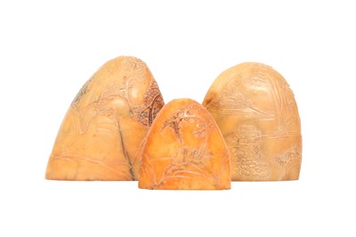 Lot 22 - THREE CHINESE SOAPSTONE SEALS.