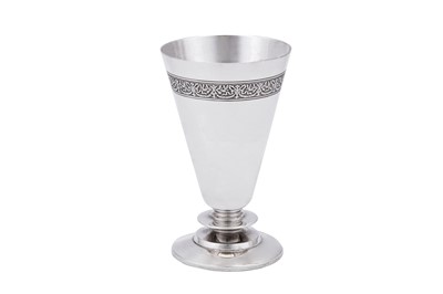 Lot 376 - A George V sterling silver vase, London 1927 by Charles Boyton & Son Ltd