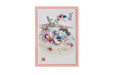 Lot 748 - A CHINESE EROTIC HANDSCROLL PAINTING.