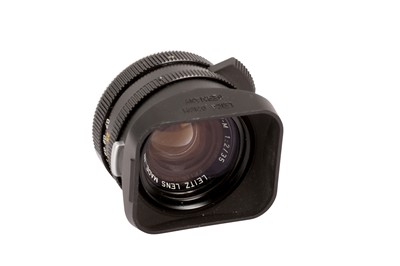 Lot 102 - A Leitz ELC 35mm f/2 Summicron Lens