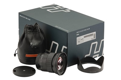 Lot 59 - A Hasselblad HCD 28mm f/4 Lens