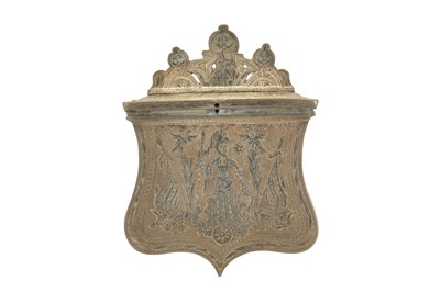 Lot 519 - A NIELLOED WHITE METAL GUNPOWDER CARTRIDGE CASE (PALASKA) WITH THE GREEK GODDESS ATHENA