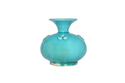 Lot 393 - A 17TH-18TH CENTURY SAFAVID MONOCHROME TURQUOISE-GLAZED POTTERY VASE