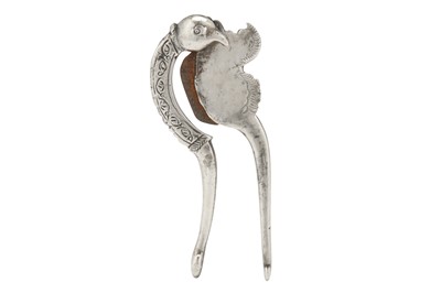 Lot 232 - A PARROT-SHAPED SILVER BETEL NUT CUTTER