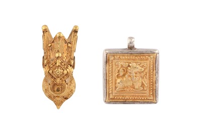Lot 243 - A GOLD-FOILED NECKLACE ELEMENT AND A NANDI PENDANT
