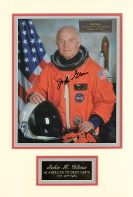 Lot 841 - Glenn (John)