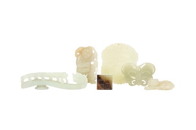 Lot 183 - A SMALL GROUP OF CHINESE PALE CELADON JADE CARVINGS.