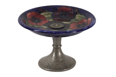 Lot 8 - WILLIAM MOORCROFT (ENGLISH, 1872-1945) FOR MOORCROFT POTTERY