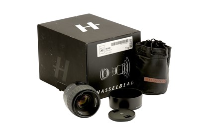 Lot 44 - A Hasselbad HC 80mm f/2.8 Lens