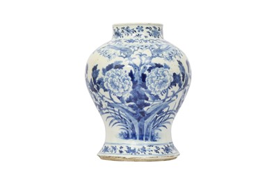 Lot 79 - A CHINESE BLUE AND WHITE BALUSTER 'FLOWERS' VASE.