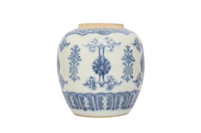 Lot 479 - A CHINESE BLUE AND WHITE 'LOTUS' JAR.