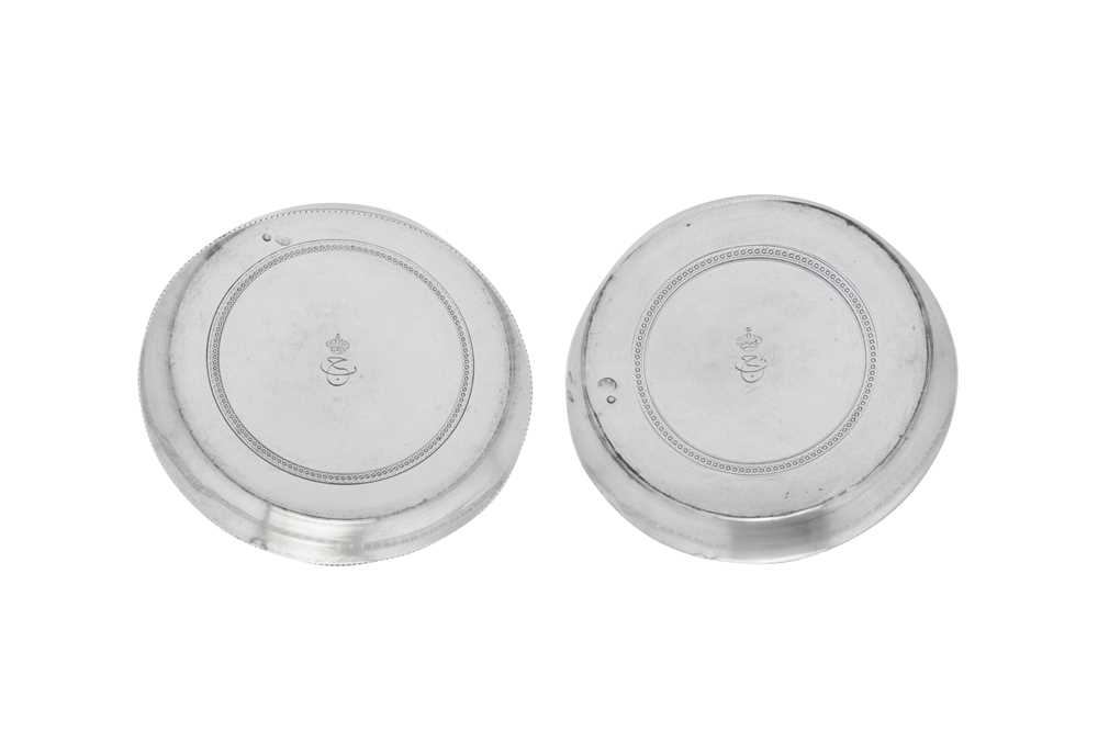 Lot 142 - Egyptian Royal Interest – A pair of late 19th century Egyptian 900 standard silver dishes, Cairo circa 1900 by Yusuf Zawi