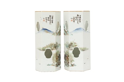 Lot 302 - A PAIR OF CHINESE HEXAGONAL HAT STANDS.