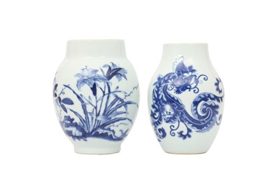 Lot 278 - TWO CHINESE BLUE AND WHITE JARS.