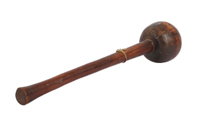Lot 551 - A FIJIAN THROWING CLUB OR ULA