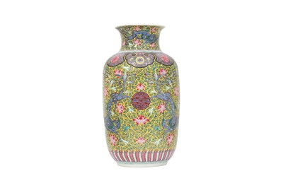 Lot 113 - A CHINESE FAMILLE ROSE LANTERN VASE.