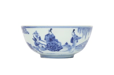 Lot 607 - A CHINESE BLUE AND WHITE FIGURATIVE BOWL