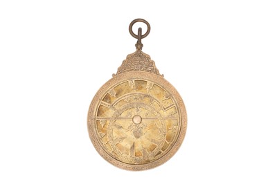 Lot 389 - A BRASS ASTROLABE