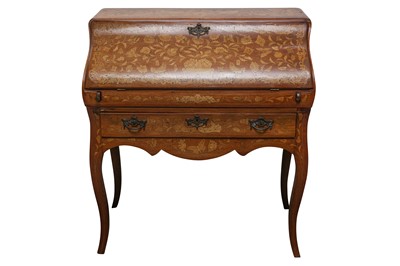 Lot 170 - A 19TH CENTURY DUTCH WALNUT AND MARQUETRY INLAID BUREAU DE DAME