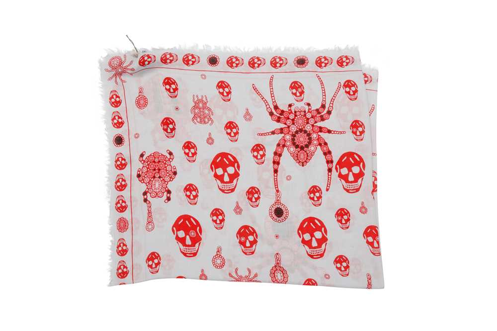 Lot 35 - Alexander McQueen Grey Print Scarf
